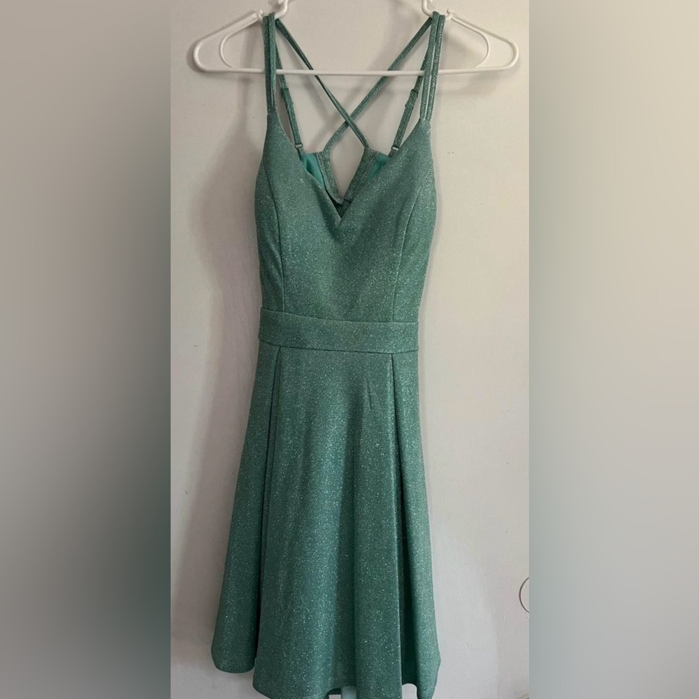 B Darling sparkly cocktail dress size 3/4